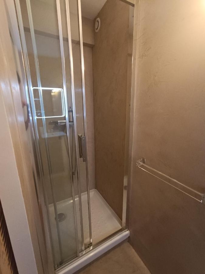 Les Galets Hotel Et B&B باندول المظهر الخارجي الصورة